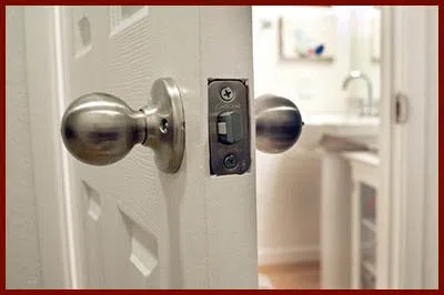 Locksmith Lock Store Atlanta, GA 404-479-7521 - 14-unlock-door
